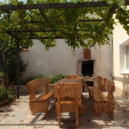 Holiday Home Domi Novi Vinodolski Kültér fotó